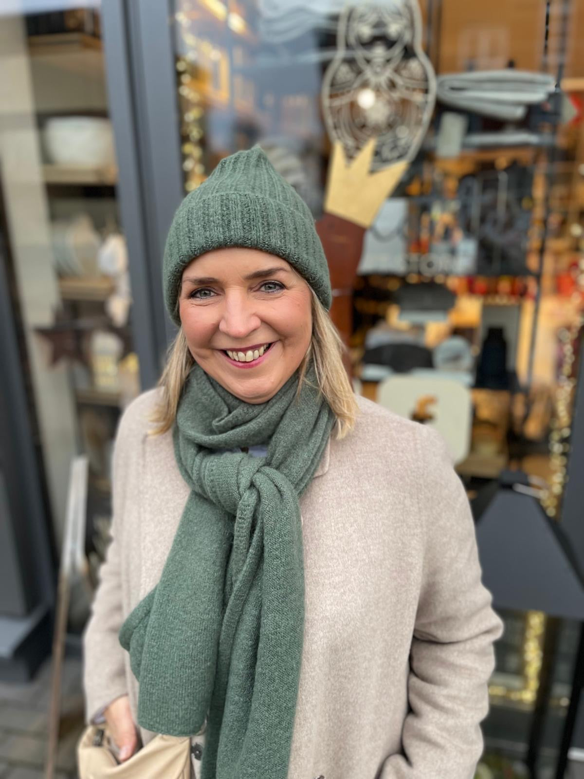 Schal- und Mützenset Lotta grün