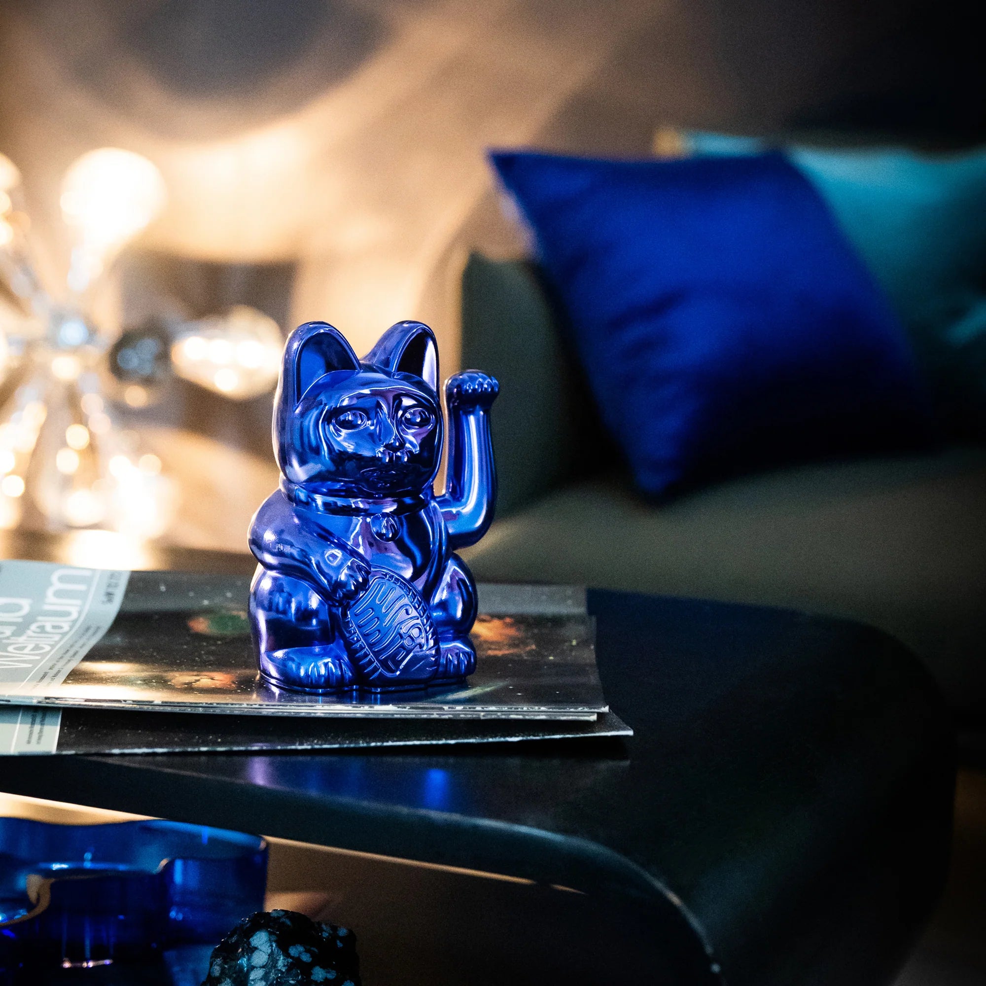 Winkekatze Cosmic Shiny Blue