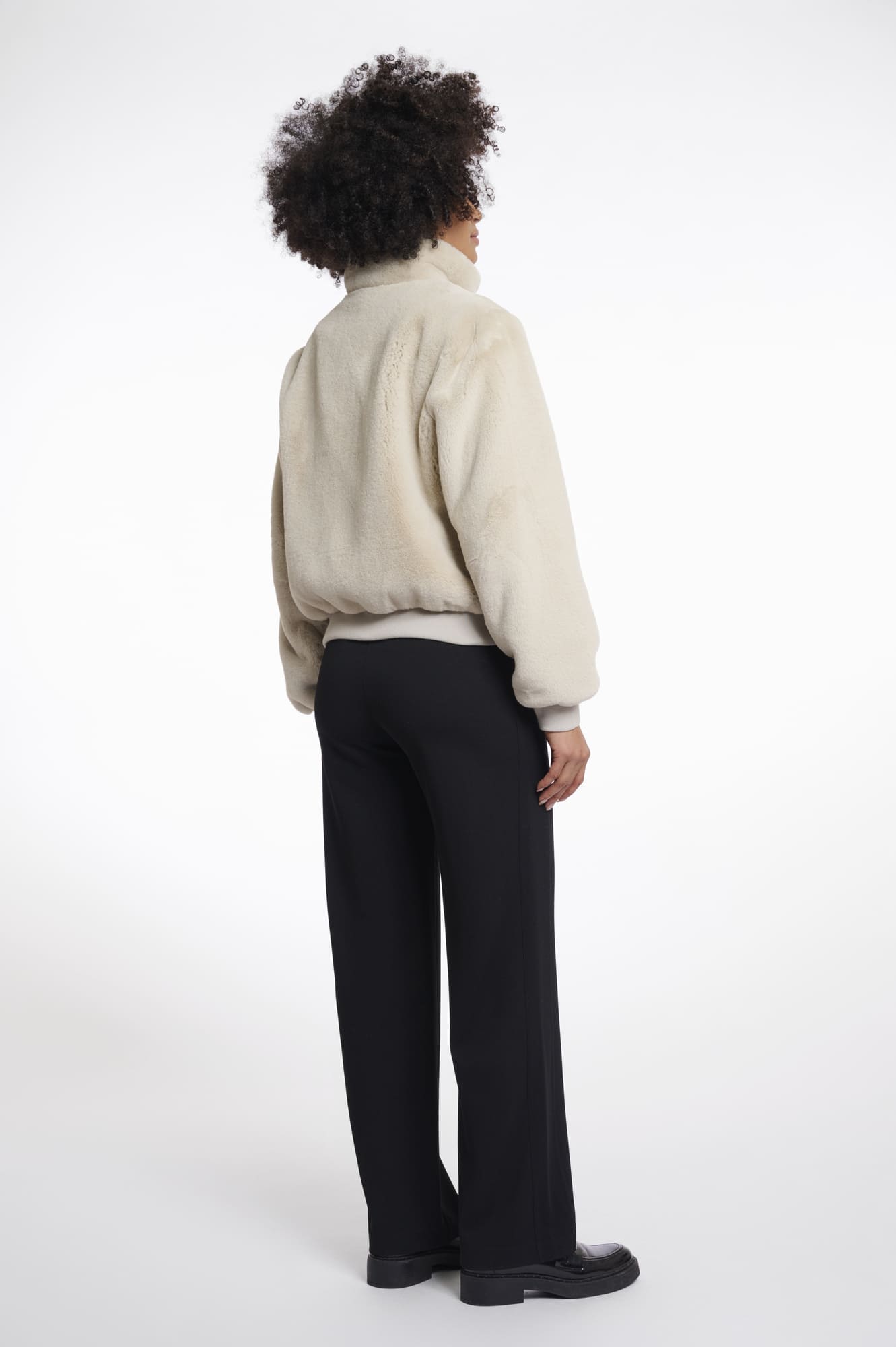 Kurze Kunstpelz Jacke Ambra