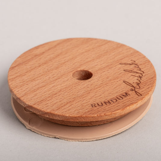 Trinkglas-Deckel aus Buche - ,, Rundum glücklich“