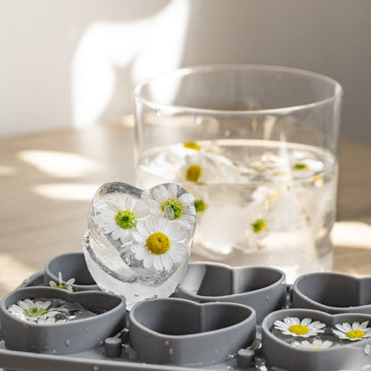 Eiswürfelform aus Silikon Herzen grau