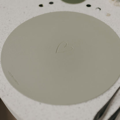Wendbare Platzsets aus Kunstleder - grün - Herz