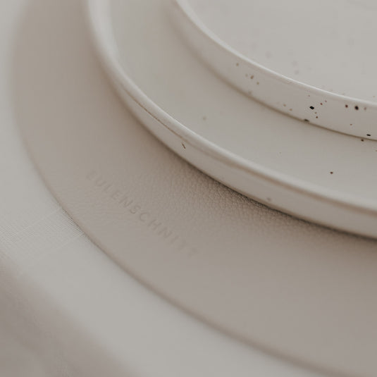 Wendbare Platzsets aus Kunstleder - Creme- ,,Lieblingsmensch“