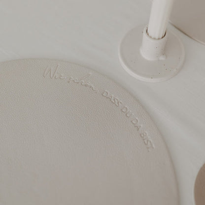 Wendbare Platzsets aus Kunstleder - Creme - ,,Wie schön, dass es dich gibt“
