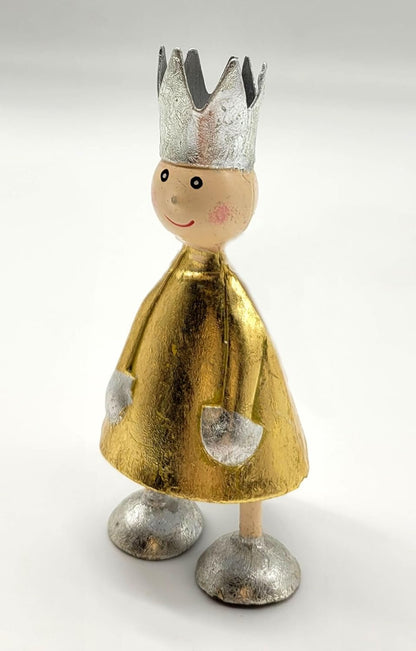 Kleiner König aus Metall gold