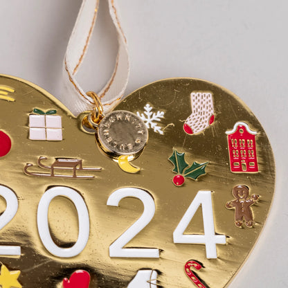 Baumschmuck aus Metall, 2024