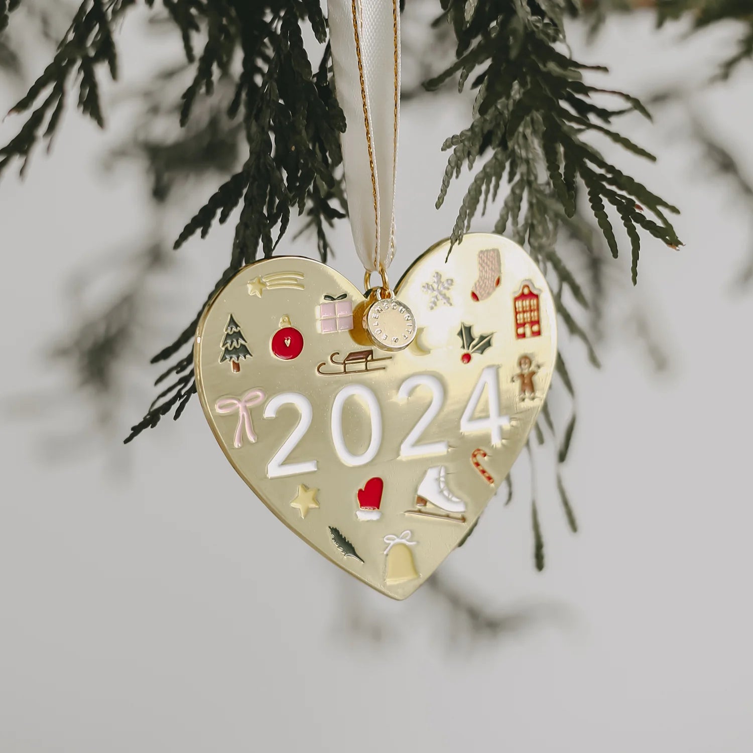 Baumschmuck aus Metall, 2024