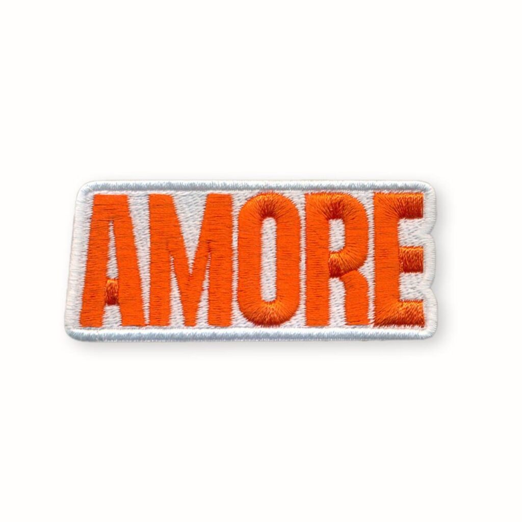 navucko_patches_amore_1204x1204